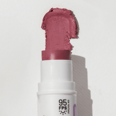 Bastão 3 em 1 Blush, Batom e Sombra FPS 95 Experimente o Blush Stick da Ollie. FPS 95, FPUVA 40, vitamina C e em cinco cores lindas e textura aveludada. Experimente praticidade com o Bastão 3 em 1 Ollie.
