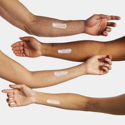 Protetor solar mineral em diferentes tons de pele.